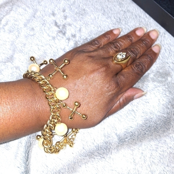 Kirk's Folly Vintage Bracelet - Picture 6 of 6